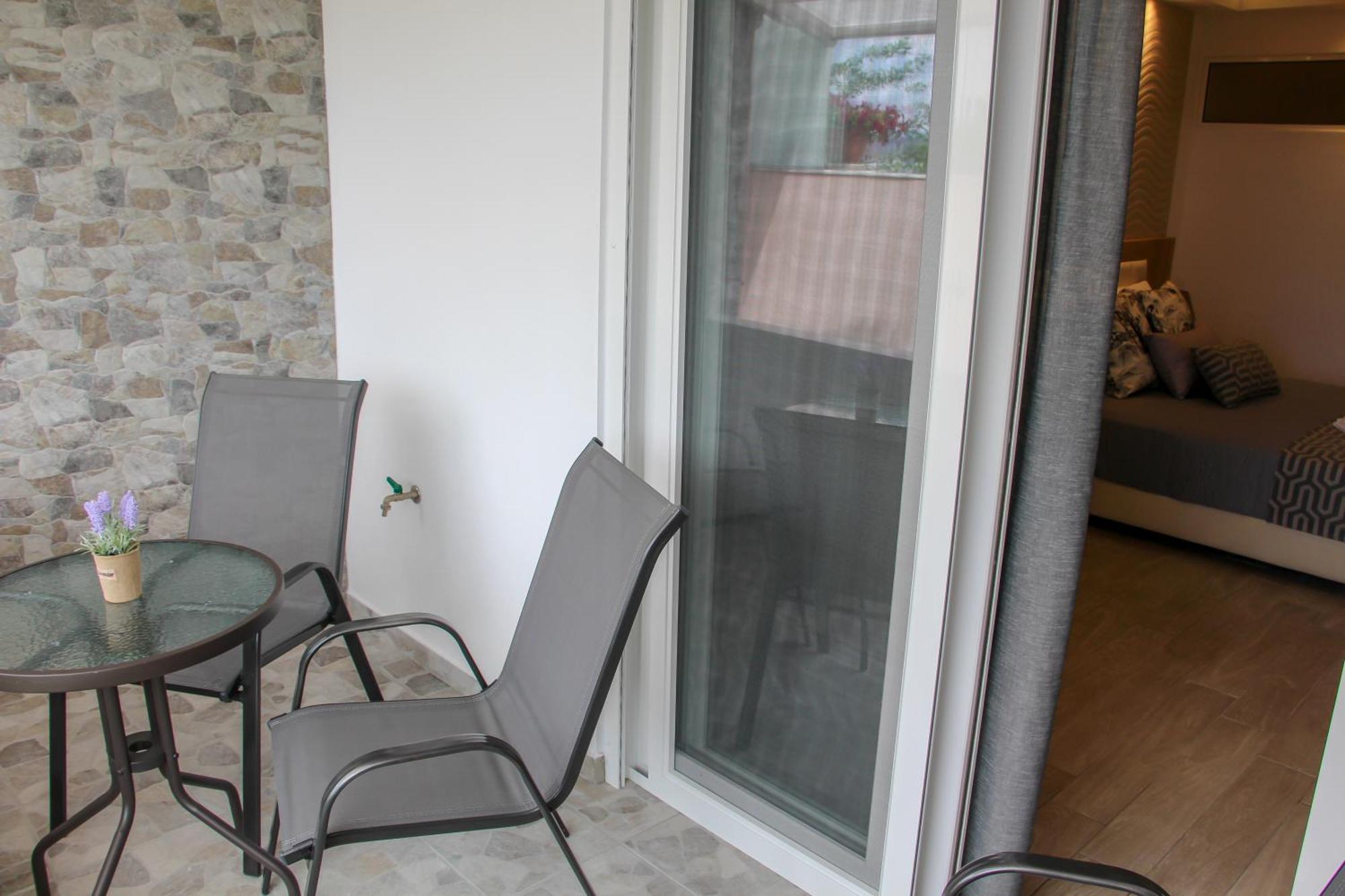 Thea-Tro Apartments Limenas  Exterior foto